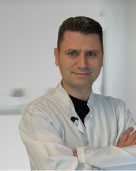 Doç.Dr. Mehmet Vehbi Kayra