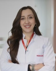 Diş Tabibi Özlem Karaköse