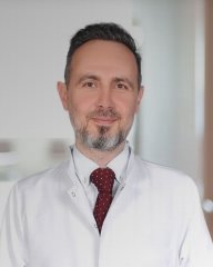 Surgeon Dr. Necmettin Tütüncü