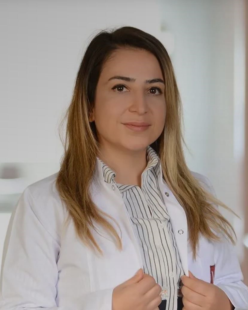 Uz.Doktor Mine Aköz