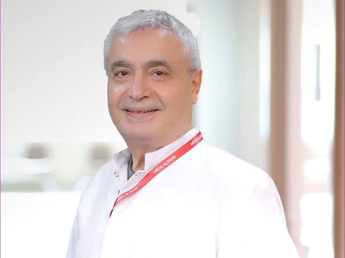 Uz.Doktor Ahmet Dikiciler