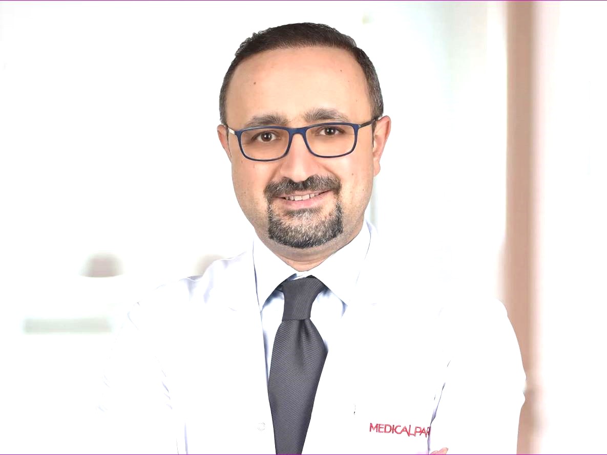 Uz.Doktor Akif Arslan