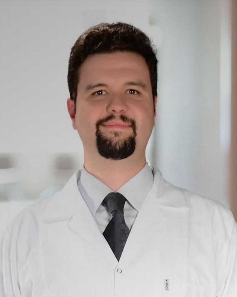 Uz.Doktor Ahmet Kuru