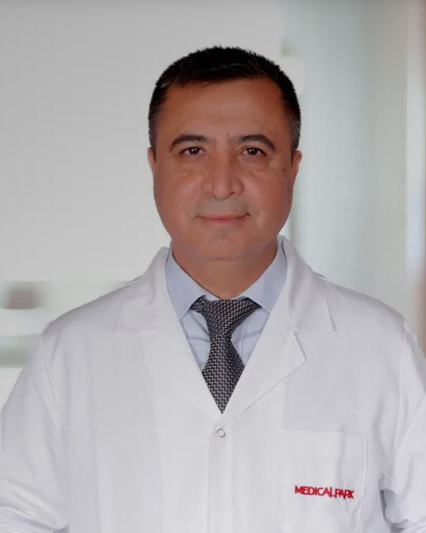 Uz.Doktor Rüstem Üçel