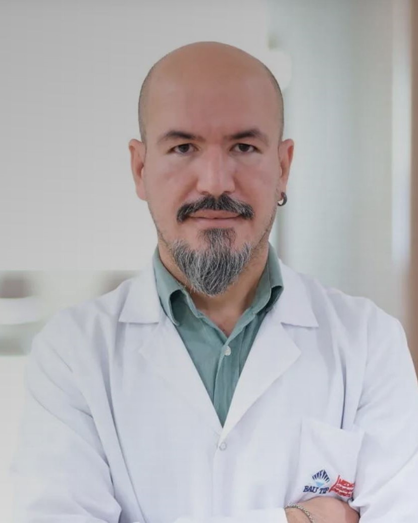 Uz.Doktor İzzet Alatlı