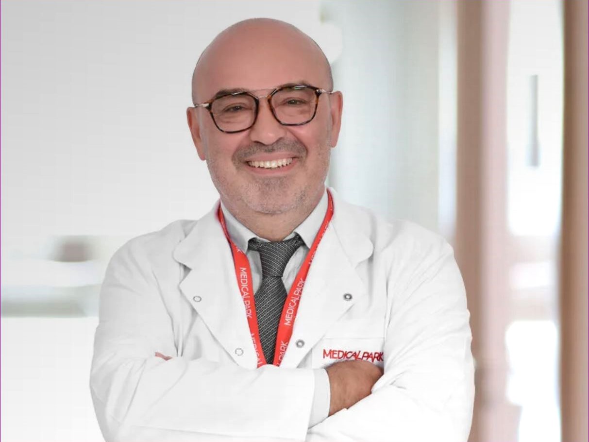 Uz.Doktor Refahattin Yücel