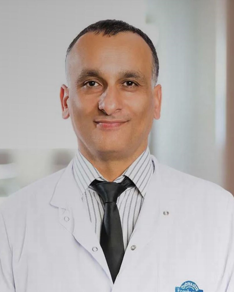 Uz.Doktor Hüseyin Çelik