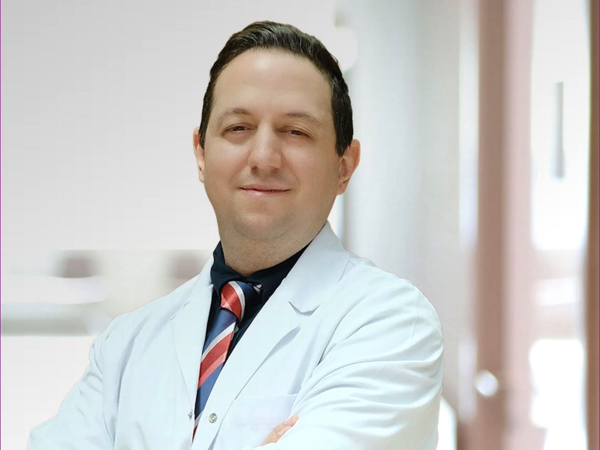 Uz.Doktor Emre Ünal